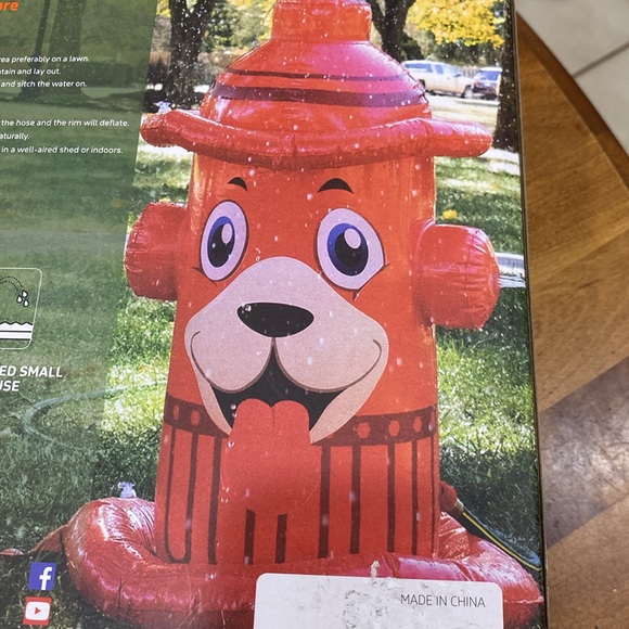 NWT.  Fofos, inflatable, dog sprinkler. - Picture 1 of 13
